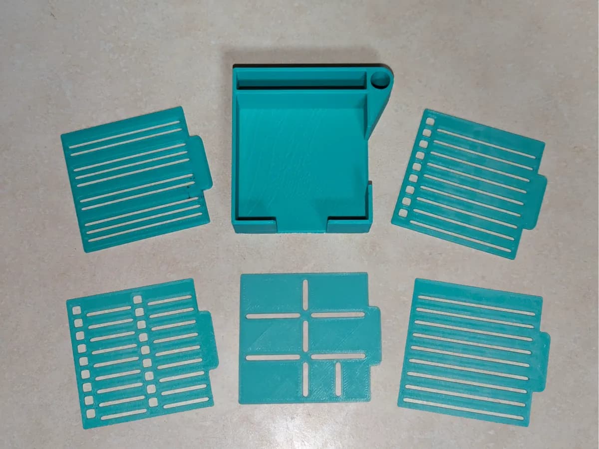 Suporte para Notas Adesivas com Estênceis