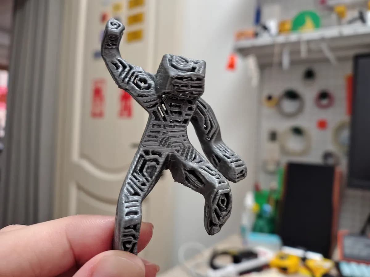 Project Hail Mary, Rocky's handmade Xenian figurine