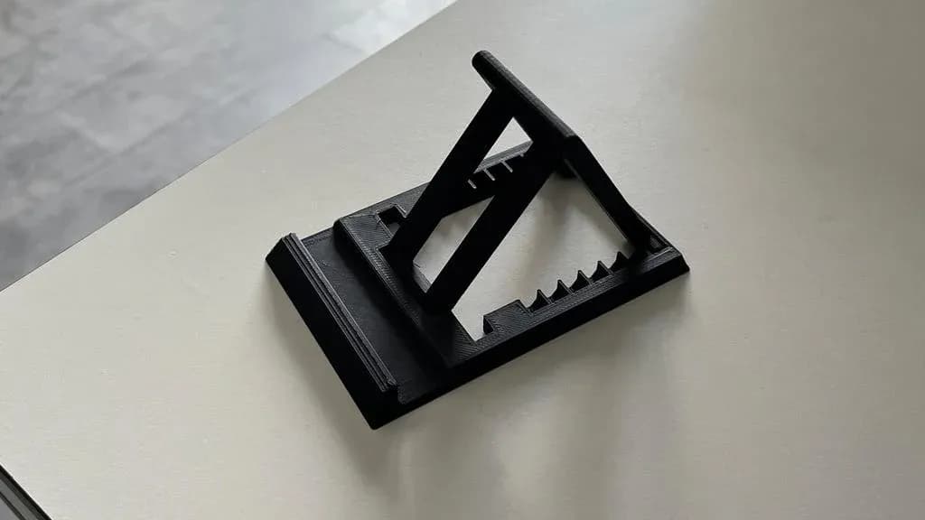 iPhone /tablet Stand