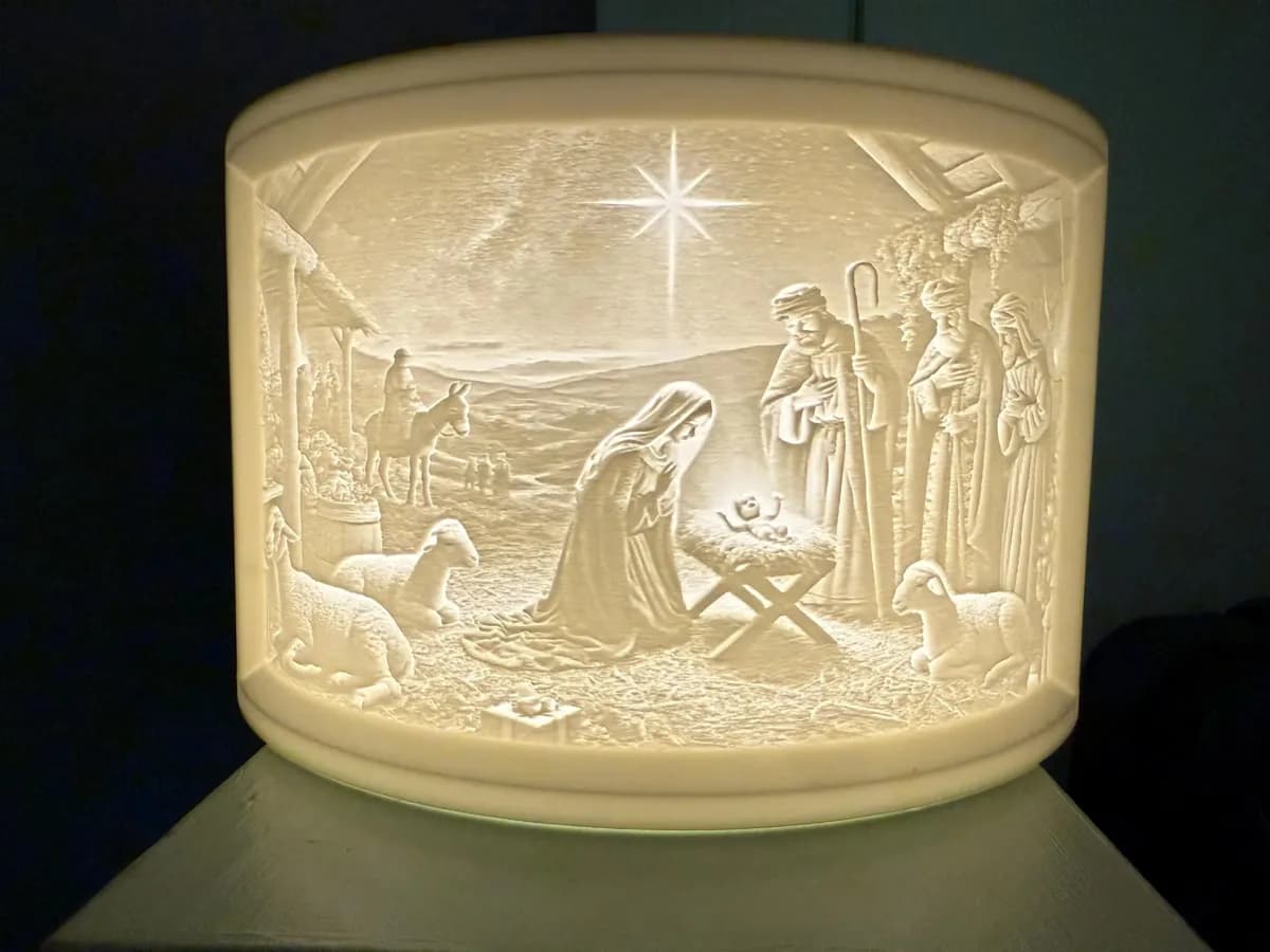 Nativity Scene with 3 Kings, Bright Star, Manger