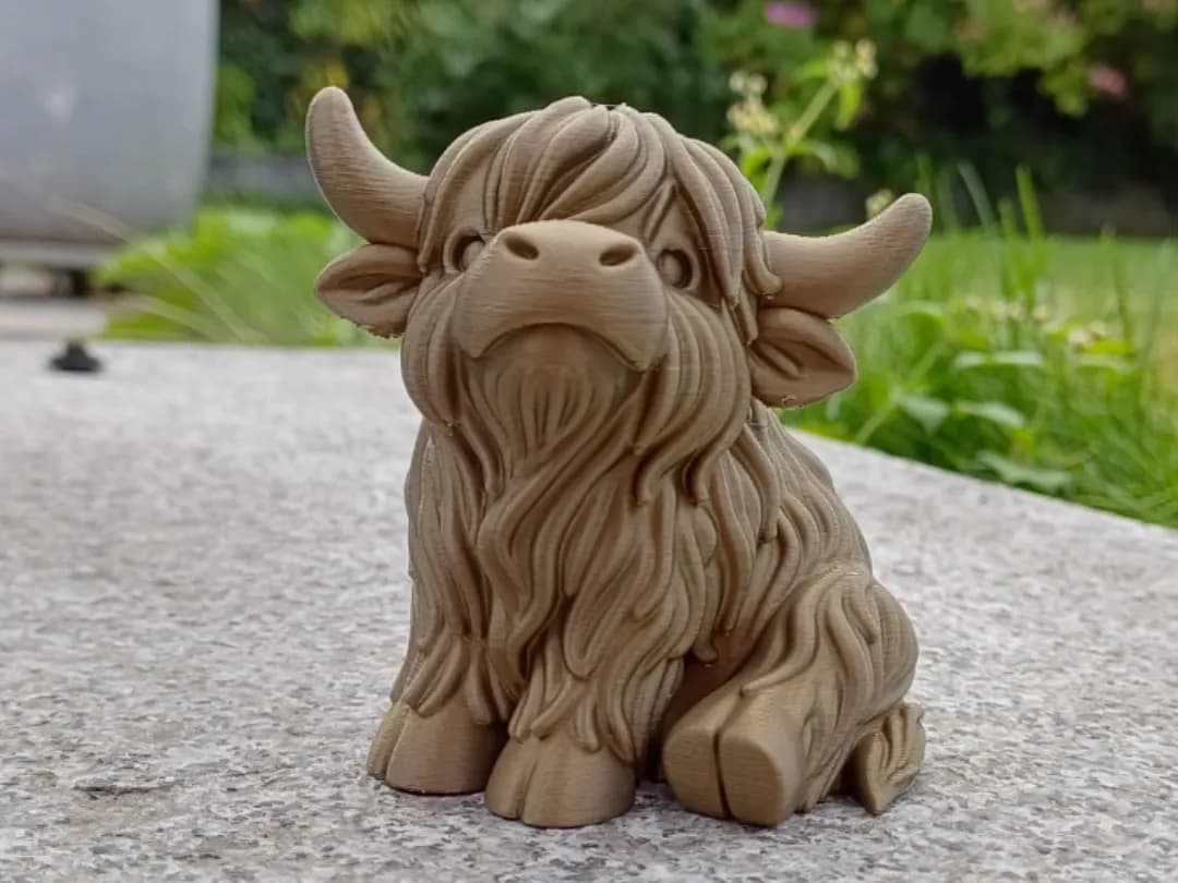 Chonky Highland Cow – Shaggy Horned Cutie
